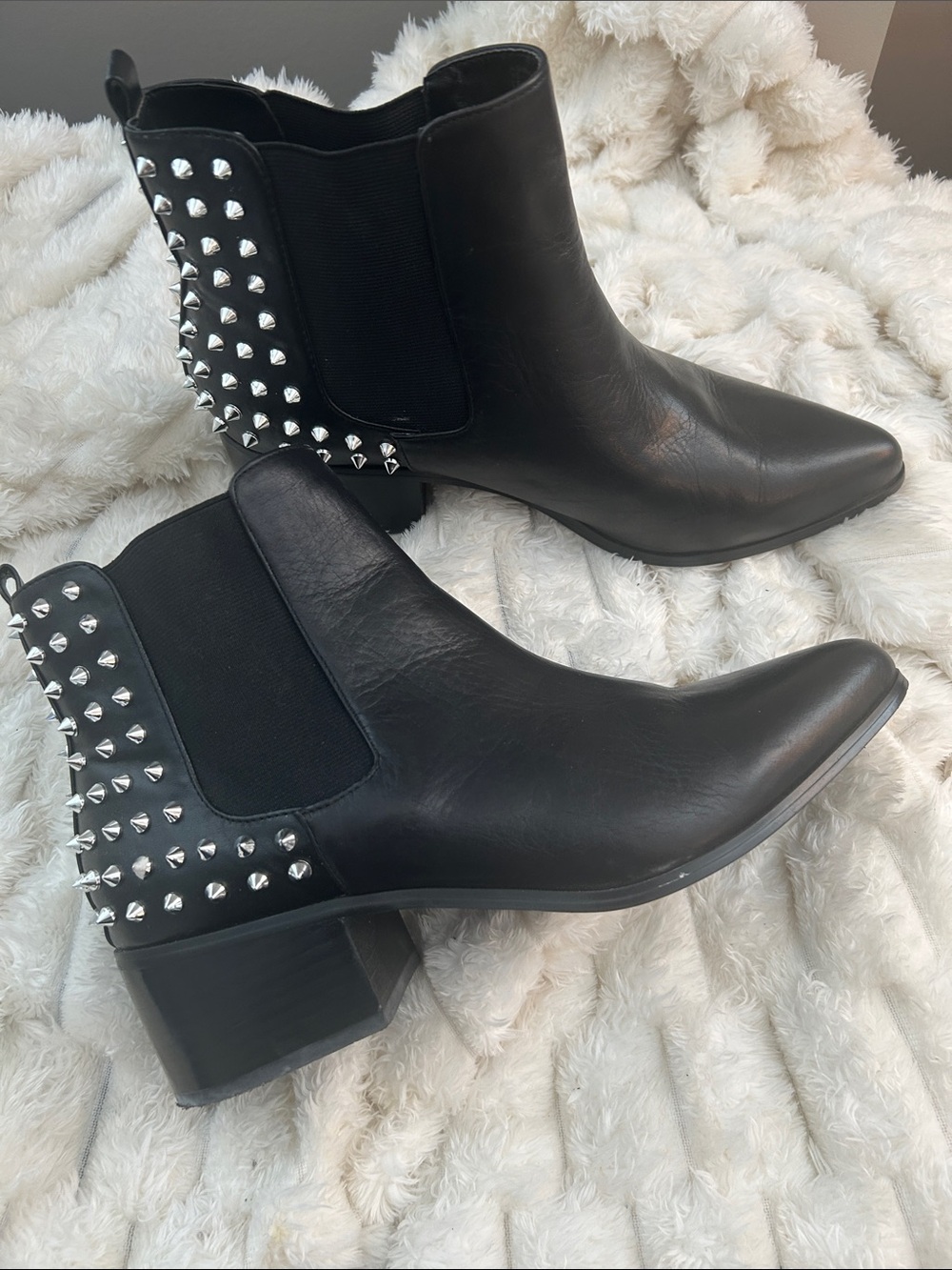 Steve Madden Studded Black Leather Chelsea Ankle Boots